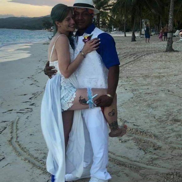 I hope EVERYONE is having the best day possible! - Picture 3 of 4